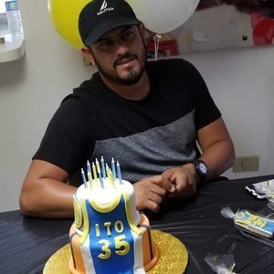 Meet your Posher, Ernesto